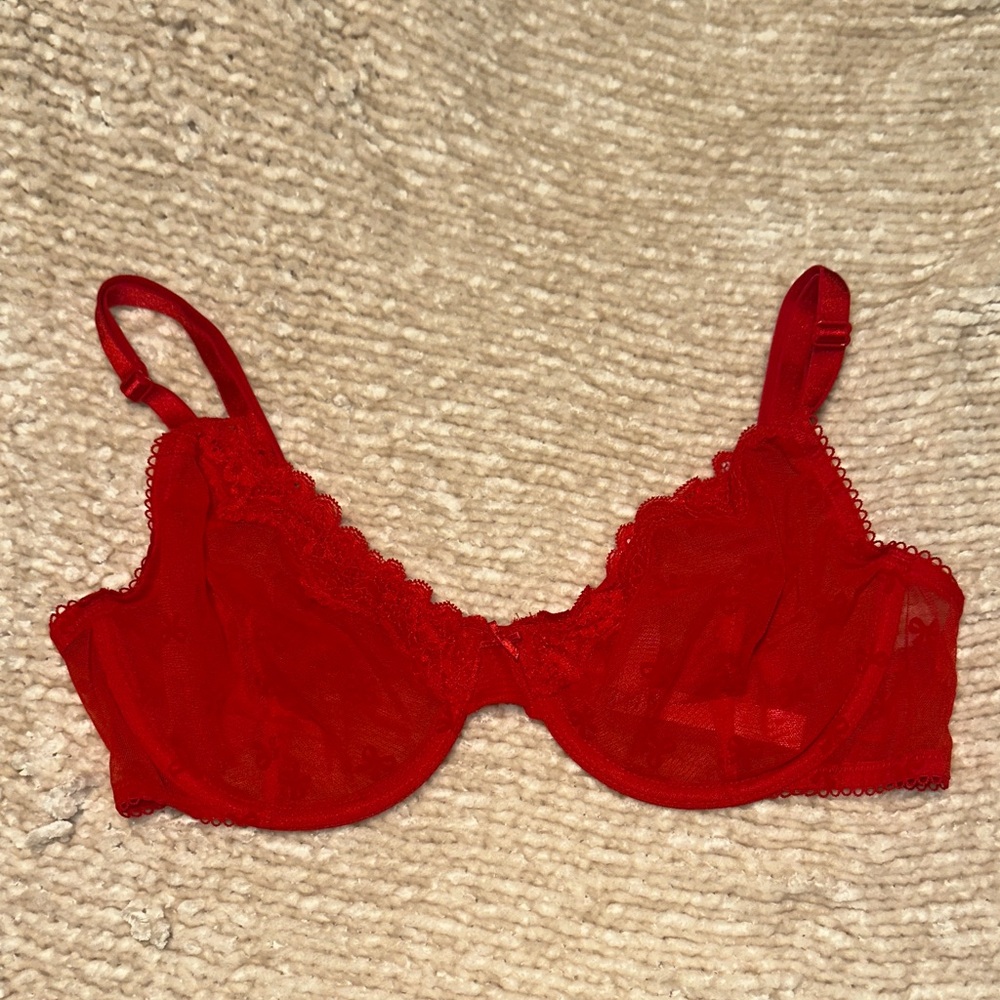 Victoria's Secret Vibrant Red Lace Bra